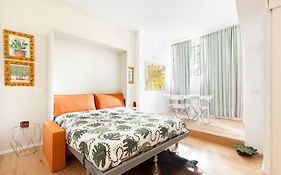 Fashion And Modern Home Fashion Area